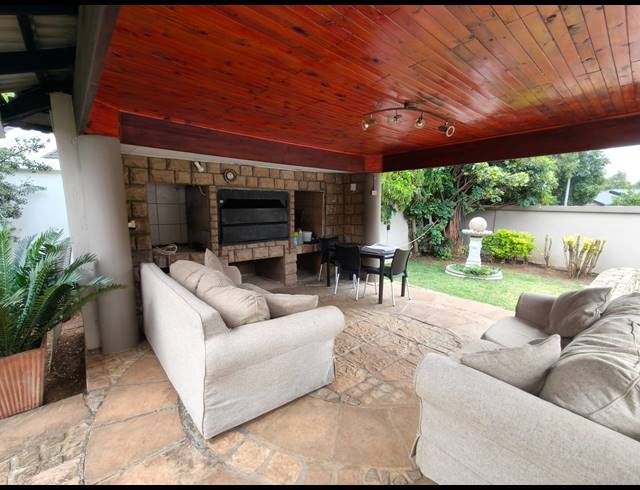 3 BEDROOM HOUSE FOR SALE IN SAFARI GARDENS